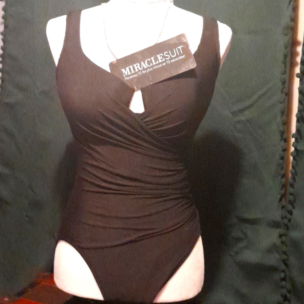 MIRACLESUIT , swim suit